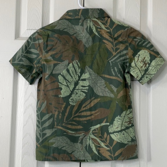 Art Class - Boy’s Short Sleeve Woven Button Up Shirts Size S (6/7) - Picture 5 of 6